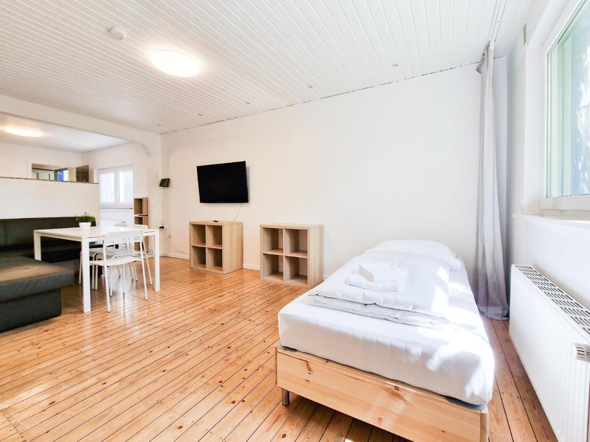 Raj Living - 3 Room Apartments With Garden - 20 Min Messe Dus & Airport Dus Meerbusch Exterior foto